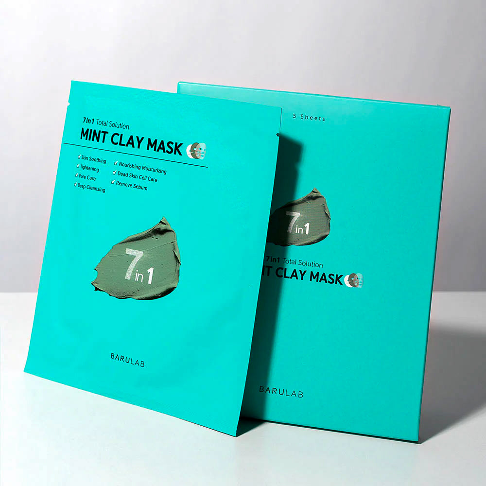 De voorkant van de verpakking van de 7-in-1 Total Solution Mint Clay Mask van Barulab, met een frisse mintgroene achtergrond en witte tekst die de productnaam en -specificaties vermeldt. Het ontwerp is modern en strak.